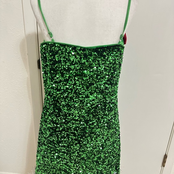 Eyeshadow Green Sequin Dress with Red Accents - Picture 3 of 6